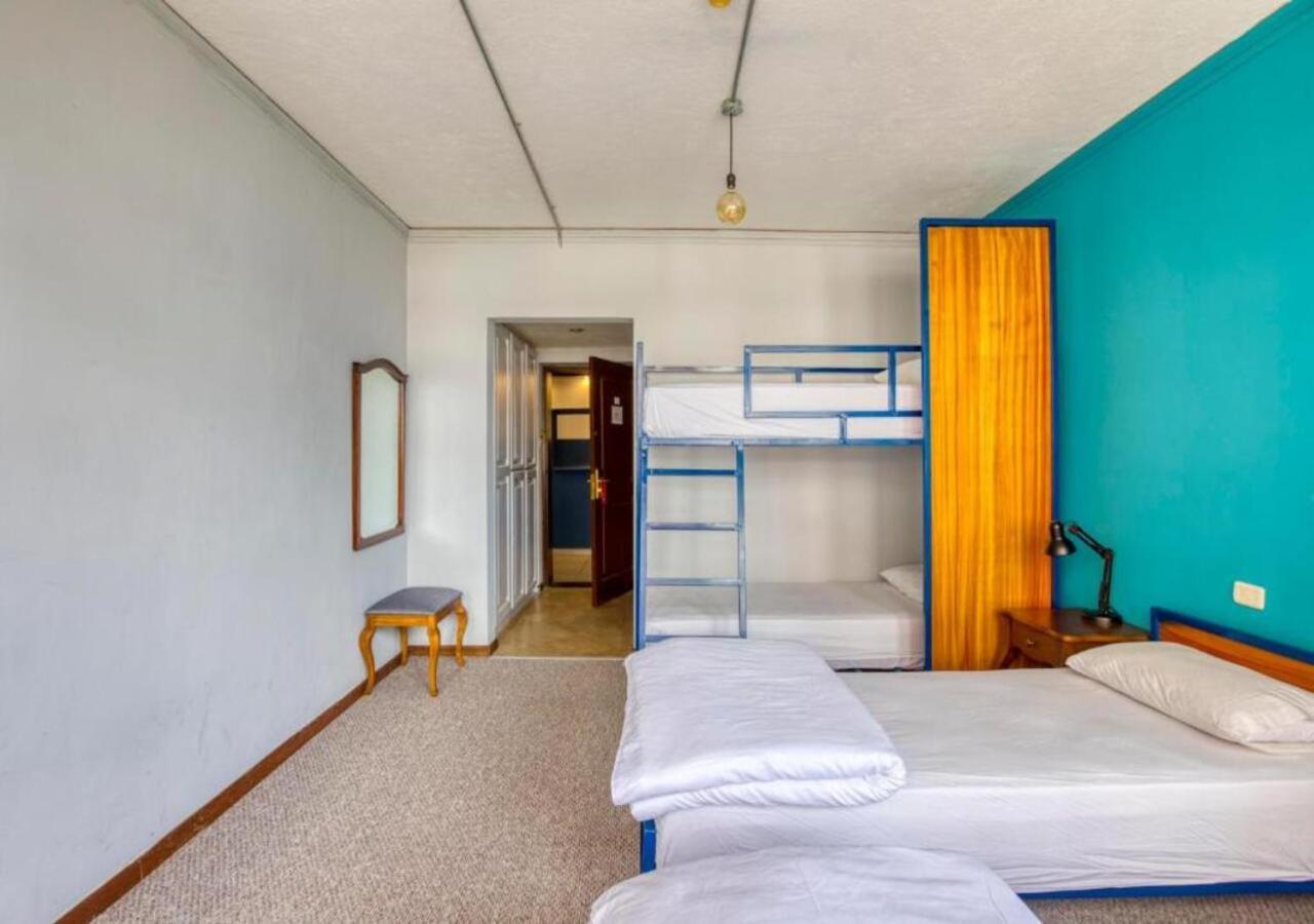 Socialtel Quito Hotel Eksteriør billede