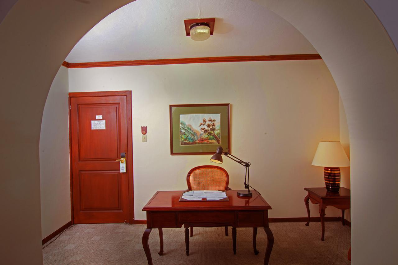 Socialtel Quito Hotel Eksteriør billede