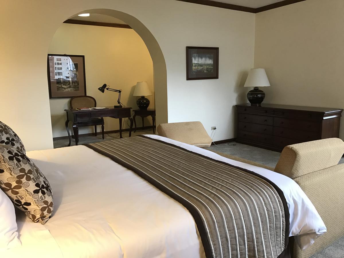 Socialtel Quito Hotel Eksteriør billede