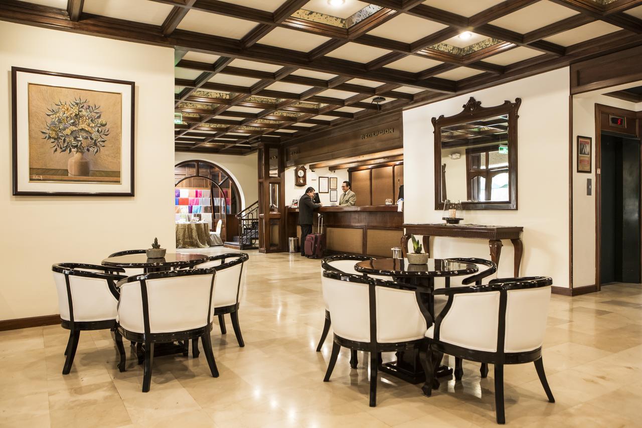 Socialtel Quito Hotel Eksteriør billede