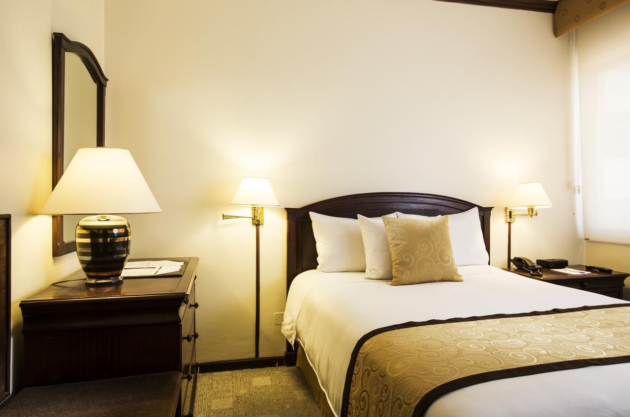 Socialtel Quito Hotel Eksteriør billede